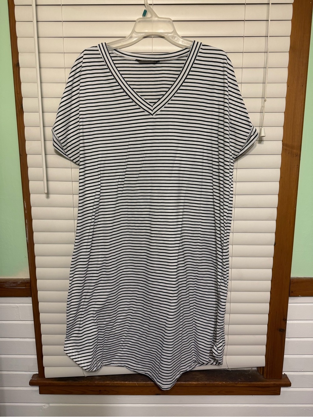 Striped V-Neck Short Sleeve Women’s Dress- Black & White